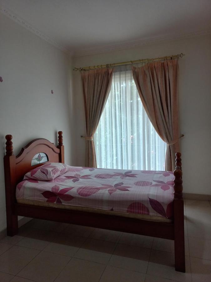 Margot Apartment Pondok Indah Jakarta Kültér fotó