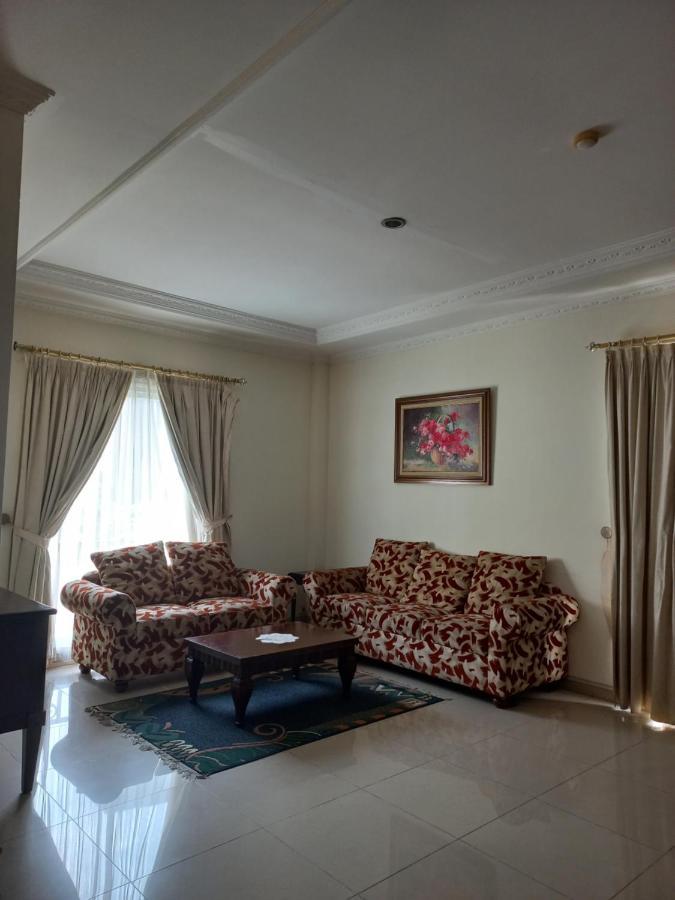 Margot Apartment Pondok Indah Jakarta Kültér fotó